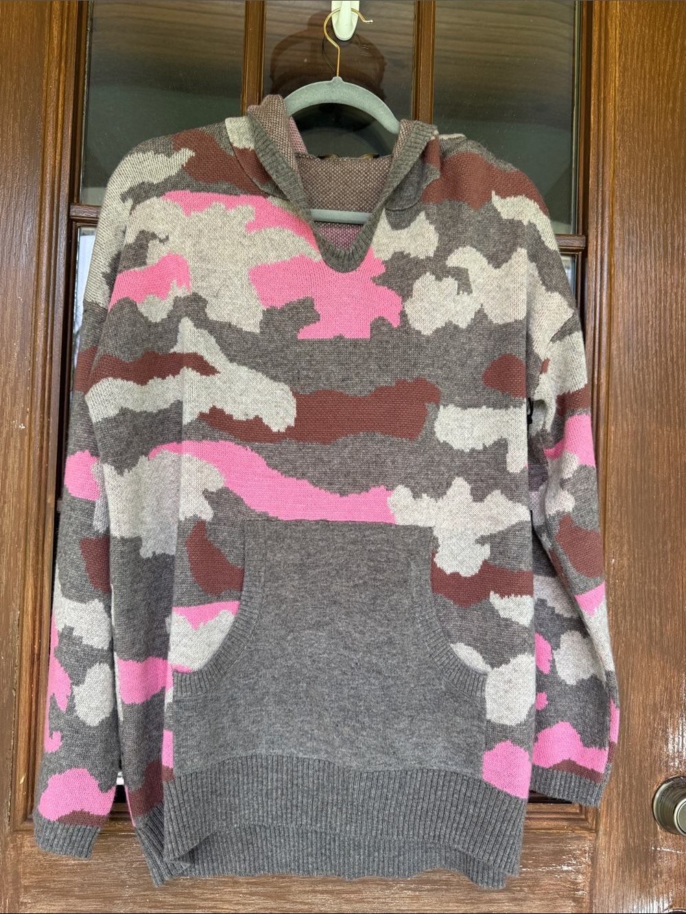 Women’s Pink & Gray Camouflage Hooded Sweater